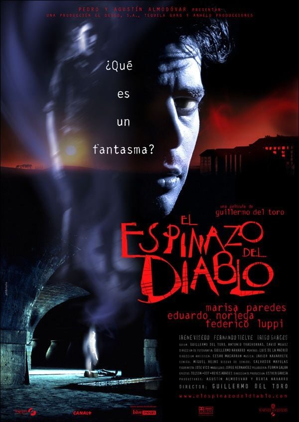 ¤ 𝓗𝓪𝓫𝓵𝓮𝓶𝓸𝓼 𝓭𝓮 𝓒𝓲𝓷𝓮 𝓽𝓮 𝓲𝓷𝓿𝓲𝓽𝓪 𝓪 𝓿𝓮𝓻 ¤ "Entre Monstruos y Belleza: Guillermo del Toro y 'La Cumbre Escarlata'"