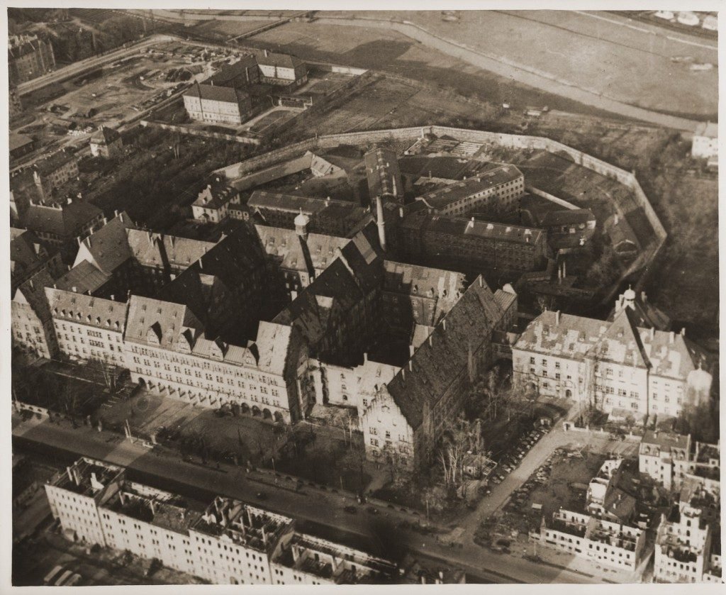 Cᵢₙₑ y ᵣₑₗᵢdₐd " A 80 años de los Jucios de Ñúremberg" ℕ𝕠𝕥𝕒 𝟙