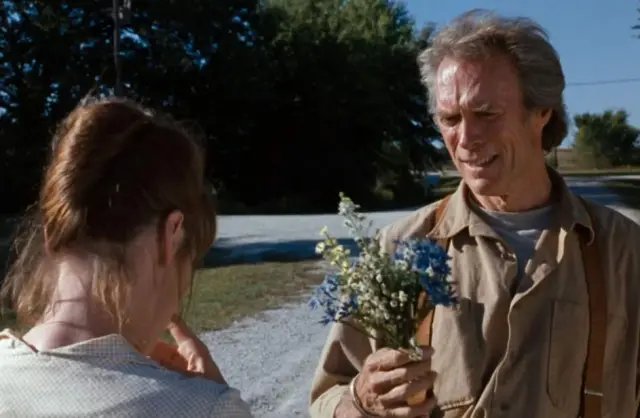 🌟 R͙e͙c͙o͙r͙d͙a͙m͙o͙s͙ e͙l͙ c͙u͙m͙p͙l͙e͙a͙ño͙s͙ d͙e͙ 🌟 Clint Eastwood: Actor, Director y Leyenda del Cine