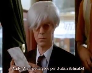 𝓢𝓸𝓫𝓻𝓮 𝓮𝓵 𝓐𝓬𝓽𝓸𝓻 La Vida de David Bowie Un Viaje a Través de la Música y el Cine