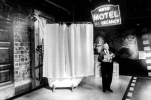 A 124 años de su nacimiento de «Hitch» o «Maestro del suspenso»
