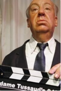 A 124 años de su nacimiento de «Hitch» o «Maestro del suspenso»