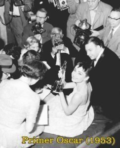 🌟 R͙e͙c͙o͙r͙d͙a͙m͙o͙s͙ e͙l͙ c͙u͙m͙p͙l͙e͙a͙ño͙s͙ d͙e͙ 🌟          Audrey Hepburn