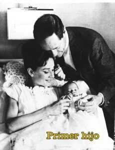 🌟 R͙e͙c͙o͙r͙d͙a͙m͙o͙s͙ e͙l͙ c͙u͙m͙p͙l͙e͙a͙ño͙s͙ d͙e͙ 🌟          Audrey Hepburn